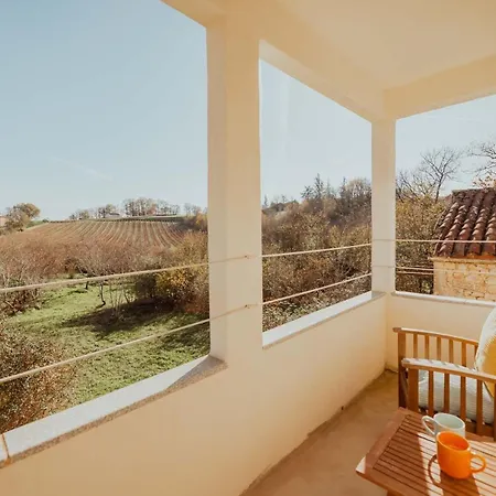 Prázdninový dům Les Jardins De Lumiere *